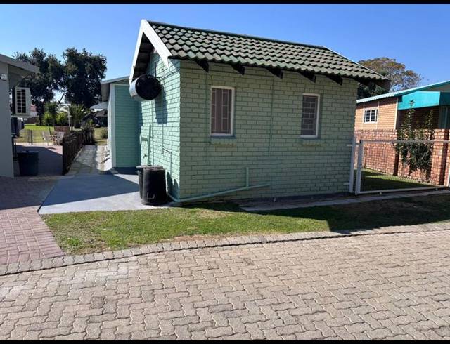 2 BEDROOM HOUSE FOR SALE IN MISTY BAY